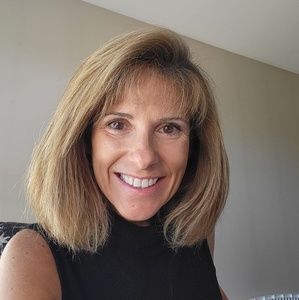 Meet your Posher, Pilar